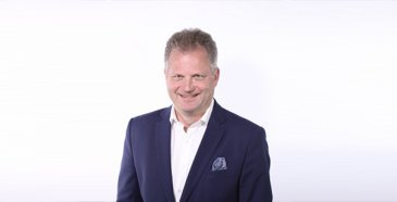 Autotuojat ja -teollisuus ry:n hallituksen puheenjohtajaksi on seuraavalle kaksivuotiskaudelle valittu Volvo Car Finland Oy:n toimitusjohtaja Lasse Ahlstedt.