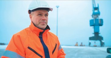 Kuvateksti: ”Mitä punnitukseen tulee, digitaalinen mScales-ratkaisu on Kokkolan sataman suurin kehitysaskel.” Jyrki Roukala, Kokkolan sataman kehityspäällikkö