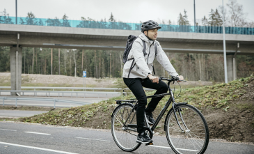 Tutkimus: Suomi ajaa yhä autolla töihin