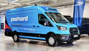 PostNord testaa sähköautoja terveydenhuollon kuljetuksissa