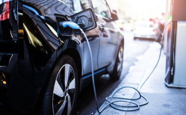 Sähköautojen myynti kasvoi alkuvuonna lähes 60 prosenttia