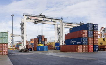 Hollantilaiselle CCT:lle Konecranesin satamanosturi