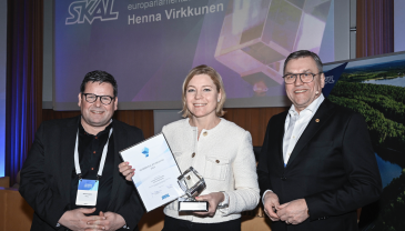 Vuoden 2023 Kuljetuskuutio-palkinto Henna Virkkuselle