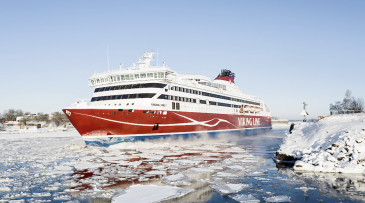 Viking Cinderellakin Suomen lipun alle