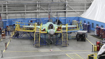 Lockheed Martinin F-35A Lightning II -hävittäjien kokoonpanolinja Texasin Fort Worthissa.