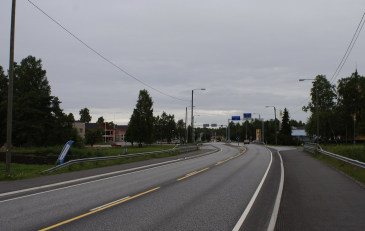 Valtatie 8 Himangalla.