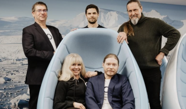 ICT-teosta palkitun Silo AI:n Tuuli Suominen (Head of People & Culture), Pertti Hannelin (VP Business Development), Jaakko Vainio (Head of Operations), Tapio Järvenpää (Head of R&D and Delivery) ja Peter Sarlin (CEO).