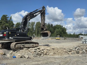 Kirjalansalmen silta - Pohjoispään tulopenkereen pengerrystä. Kuva: Väylävirasto