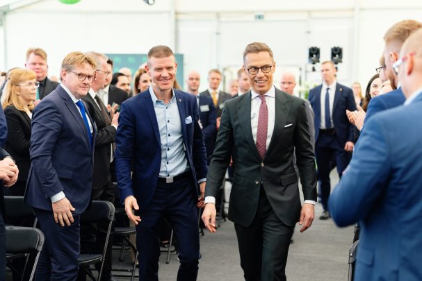 Harjavallan vetylaitosta avattiin helmikuussa 2025 tasavallan presidentin Alexander Stubbin johdolla.