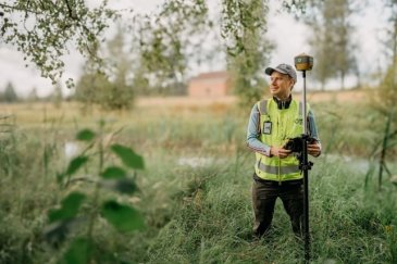 Kuopion ja Leppävirran välinen tie nelikaistaiseksi