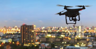 Europarlamentti hyväksyi Euroopan laajuiset säännöt drone-lennokeille
