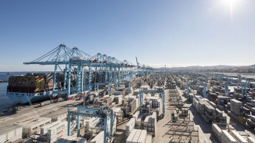 Maersk ja IBM digitalisoivat merenkulkua