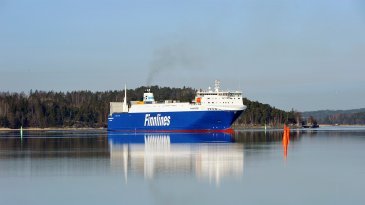 Finnlines pidentää neljää rahtialustaan