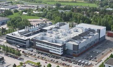 Okmeticin tehdaslaajennus aloitti volyymituotannon