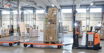 Logistiikkayhtiö DB Schenker uudisti kesällä 2020 Lounais-Suomen toimintaansa, kun terminaalitoiminnot siirrettiin Turun satamasta Liedon uudenkiiltävään 14 000 neliömetrin logistiikkakeskukseen.