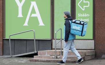 Yliopiston Apteekki tuo lääkkeiden pikakuljetukset uusiin kaupunkeihin - toimituksista vastaa Wolt
