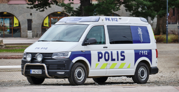 Kuljetusyrittäjät vastustavat jyrkästi leikkausta, joka heikentäisi ammattitaitoisen raskaan liikenteen valvontaa Suomessa.