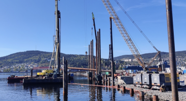 Destia paalutti Norjassa Drammenin satamalaitureita