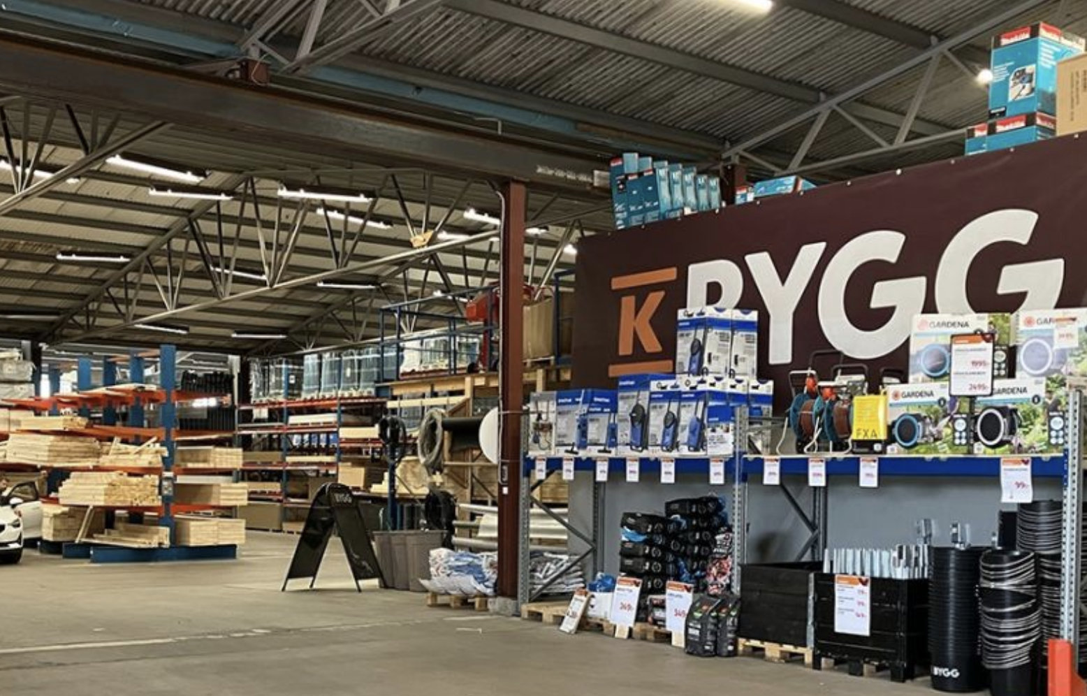 Kesko käytti aiemmin Ruotsin markkinoilla myös nimeä K-Rauta, mutta on nyttemmin siirtynyt pelkkään K-bygg-nimeen.